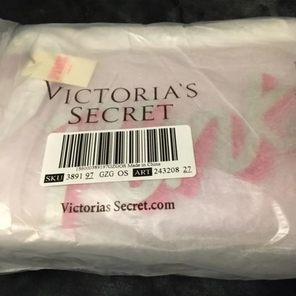 Vintage-Victoria Secret Pink 👄 Bubble Love Bag/ Makeup/cosmetic Overnight Bag